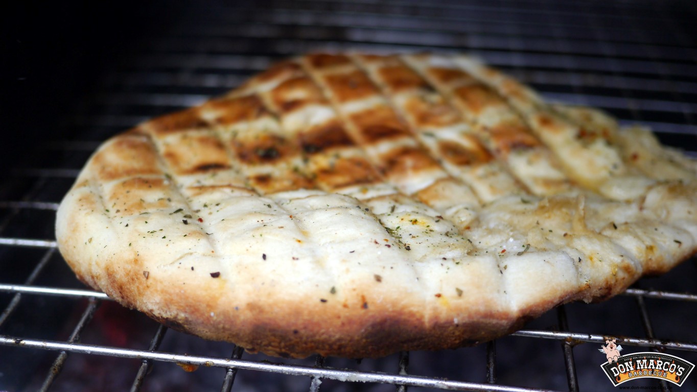 Gegrilltes Fladenbrot Naan-Style - Don Marcos Barbecue